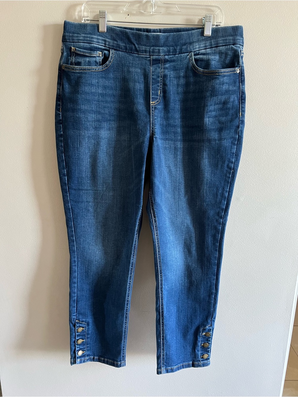 Liz Claiborne Dark Blue Cropped Slim Jeans with Button Hem size 14
